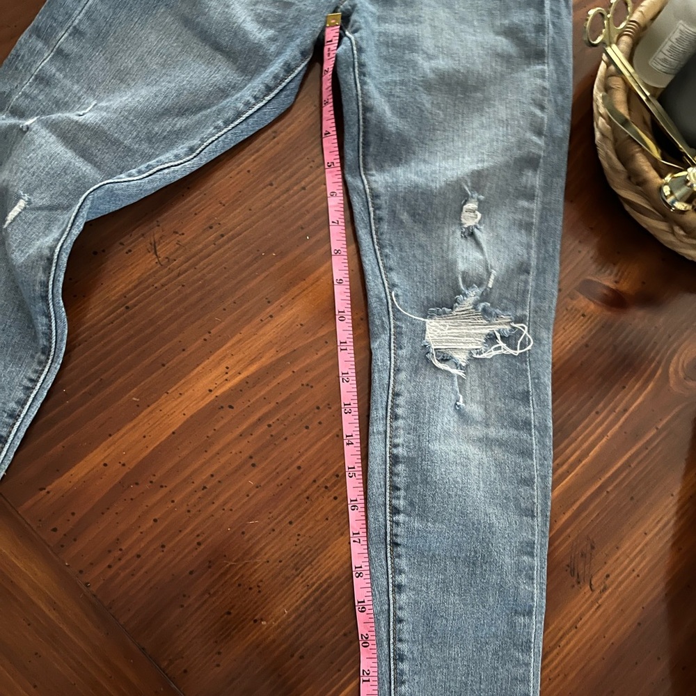 Levi’s - Wedgie Skinny Jeans - Picture 8 of 9